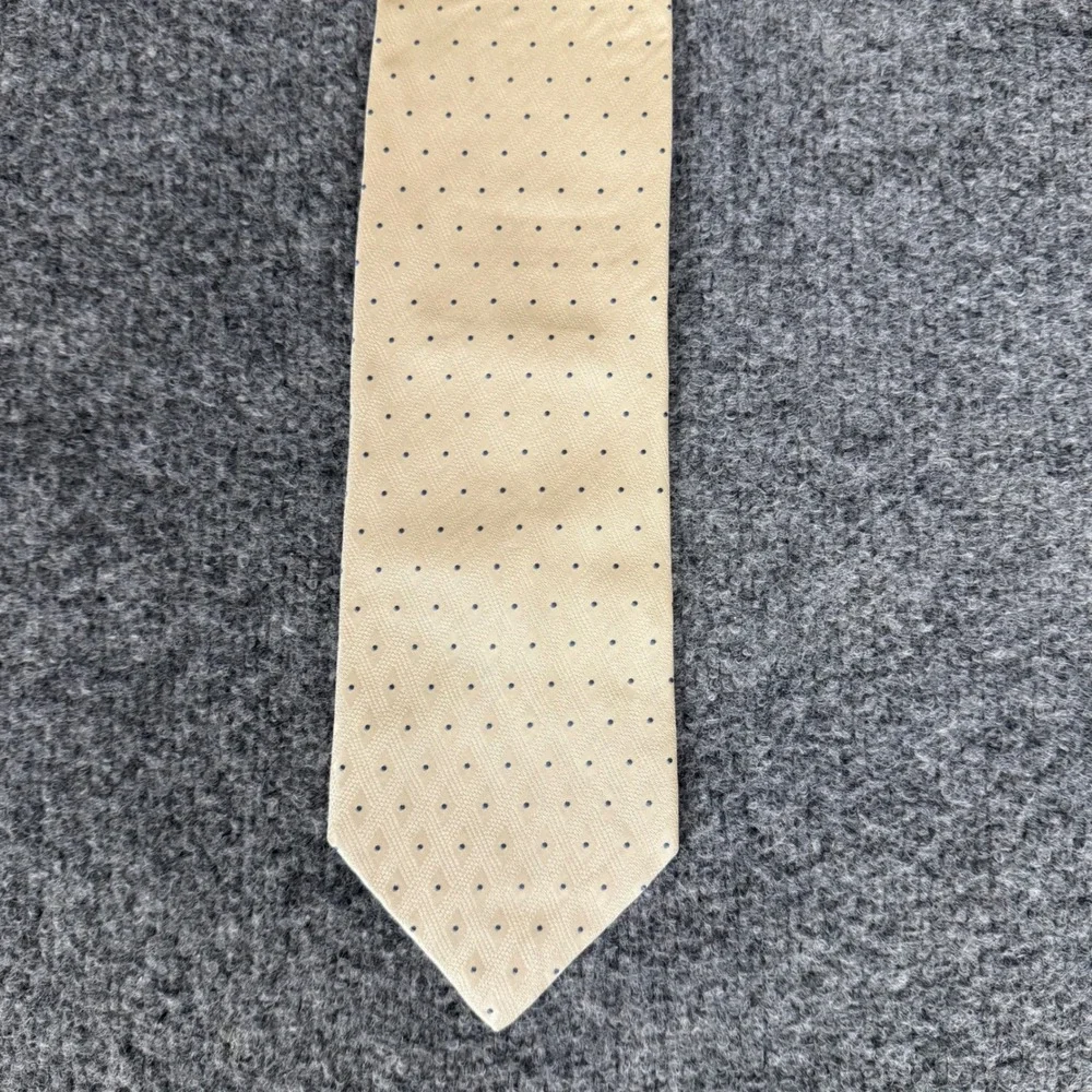 Giorgio Armani Mens Silk Tie Beige Blue Polka Dot Diamond Weave Made in Italy